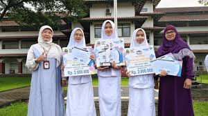 Juara Lomba Sekolah Sehat